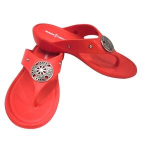 Minnetonka Silverthorne Prism Thong Sandals Size 7 Chili Red Runs Wide